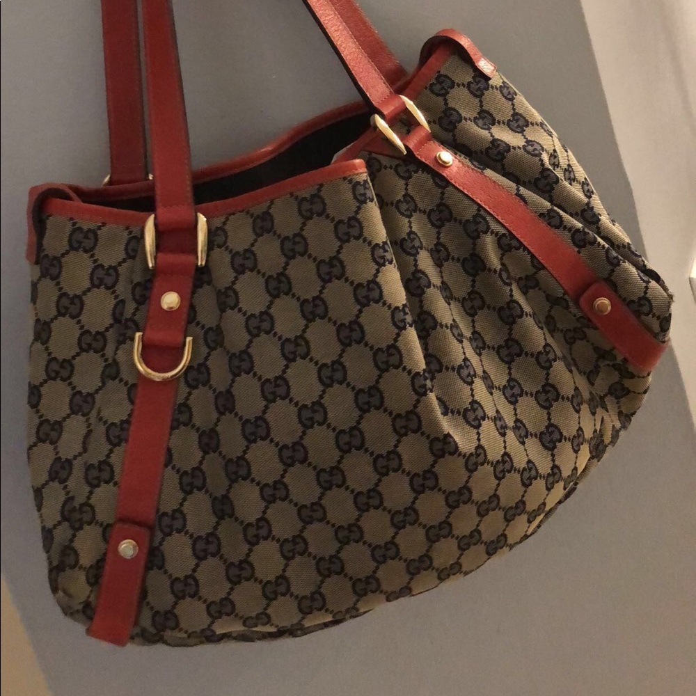 AUTHENTIC GUCCI HOBO BAG